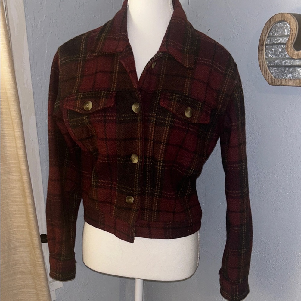 Plaid Vintage Wool Women's cropped Jacket in Red and Brown